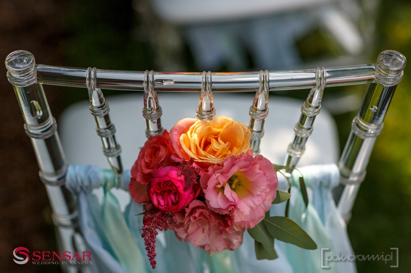 krzesła chiavari na ślub w stylu boho