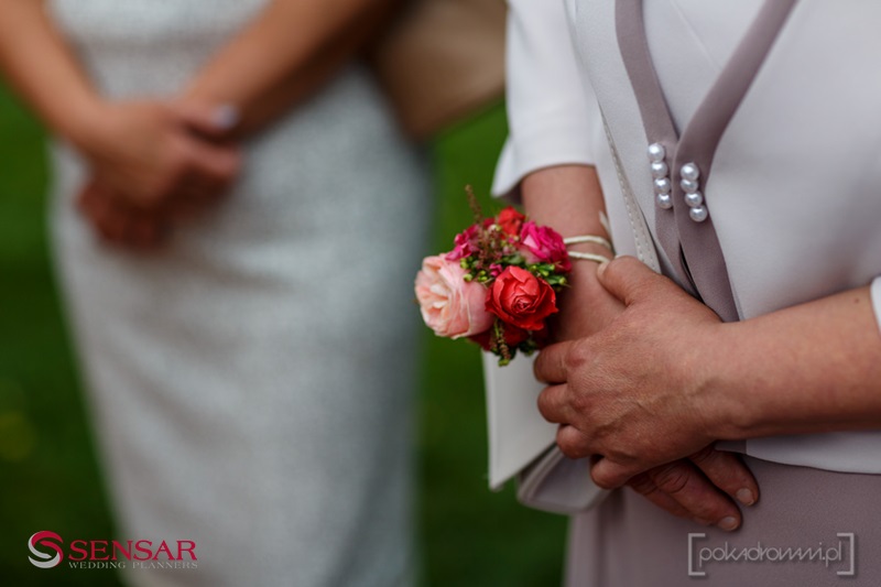 korsaż na ślub w stylu boho